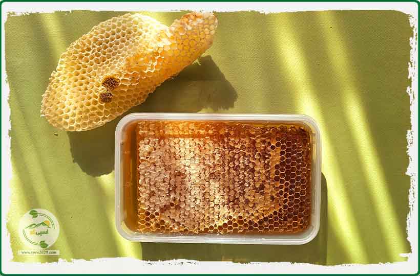 عسل طبیعی مومدار
